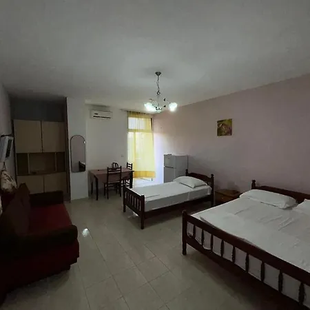 Rezidenca Hasanaj 24 *
