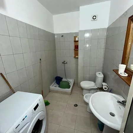 Rezidenca Hasanaj 24 Apartment *